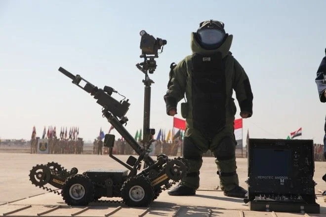 EOD Bomb Suit Equipment
